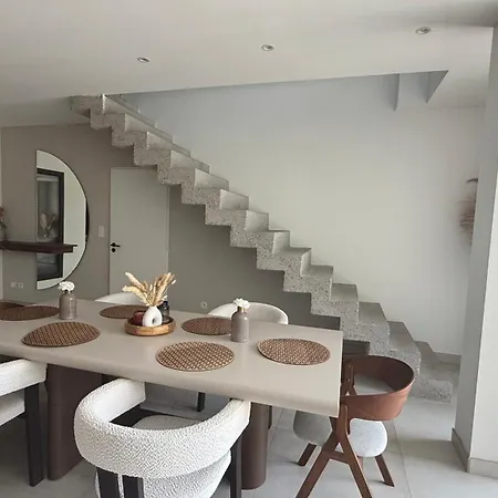 Semesterbostad Maison Moderna Mons (Gard)